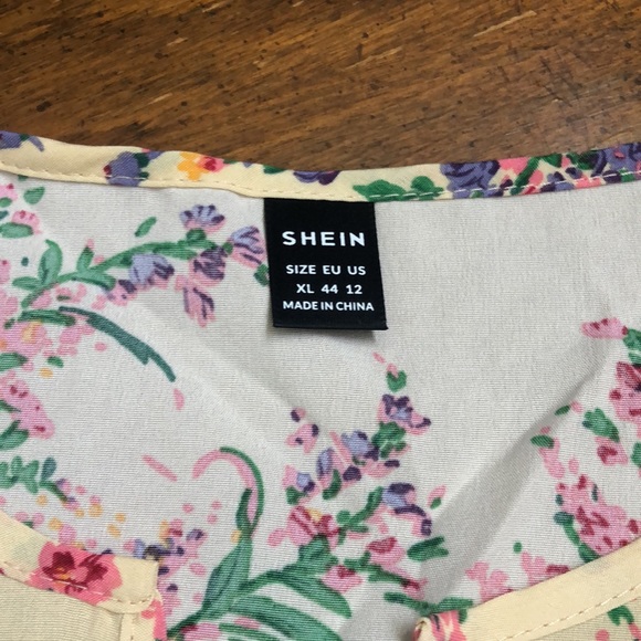 NWT Women’s XL Shein top - Picture 3 of 4